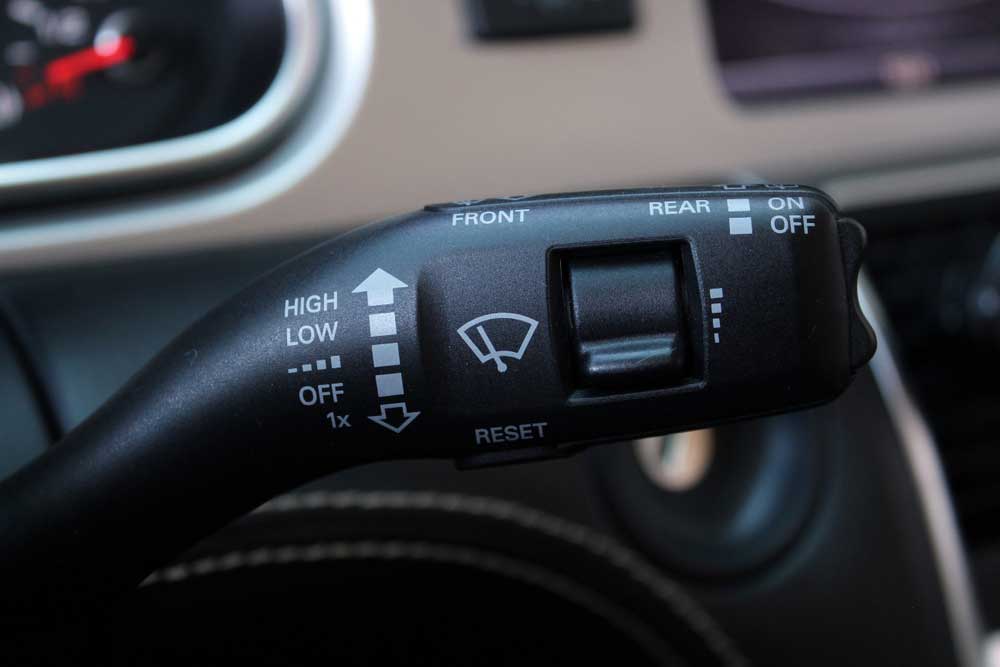 A car wiper control switch